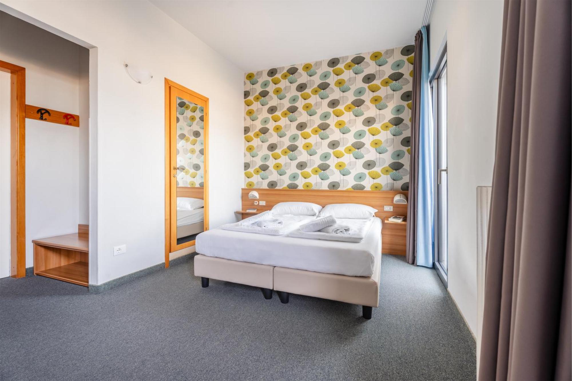 Hotel Al Castello Torri Del Benaco Extérieur photo