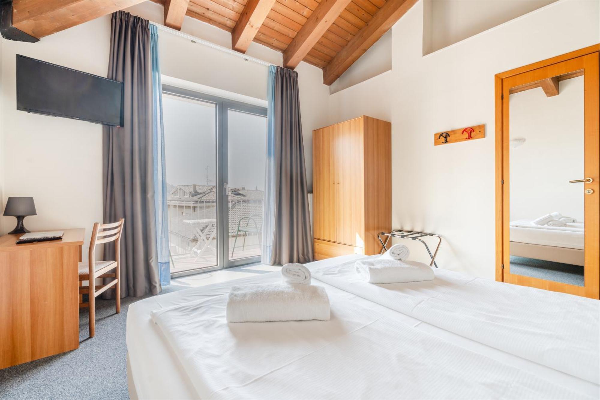 Hotel Al Castello Torri Del Benaco Extérieur photo