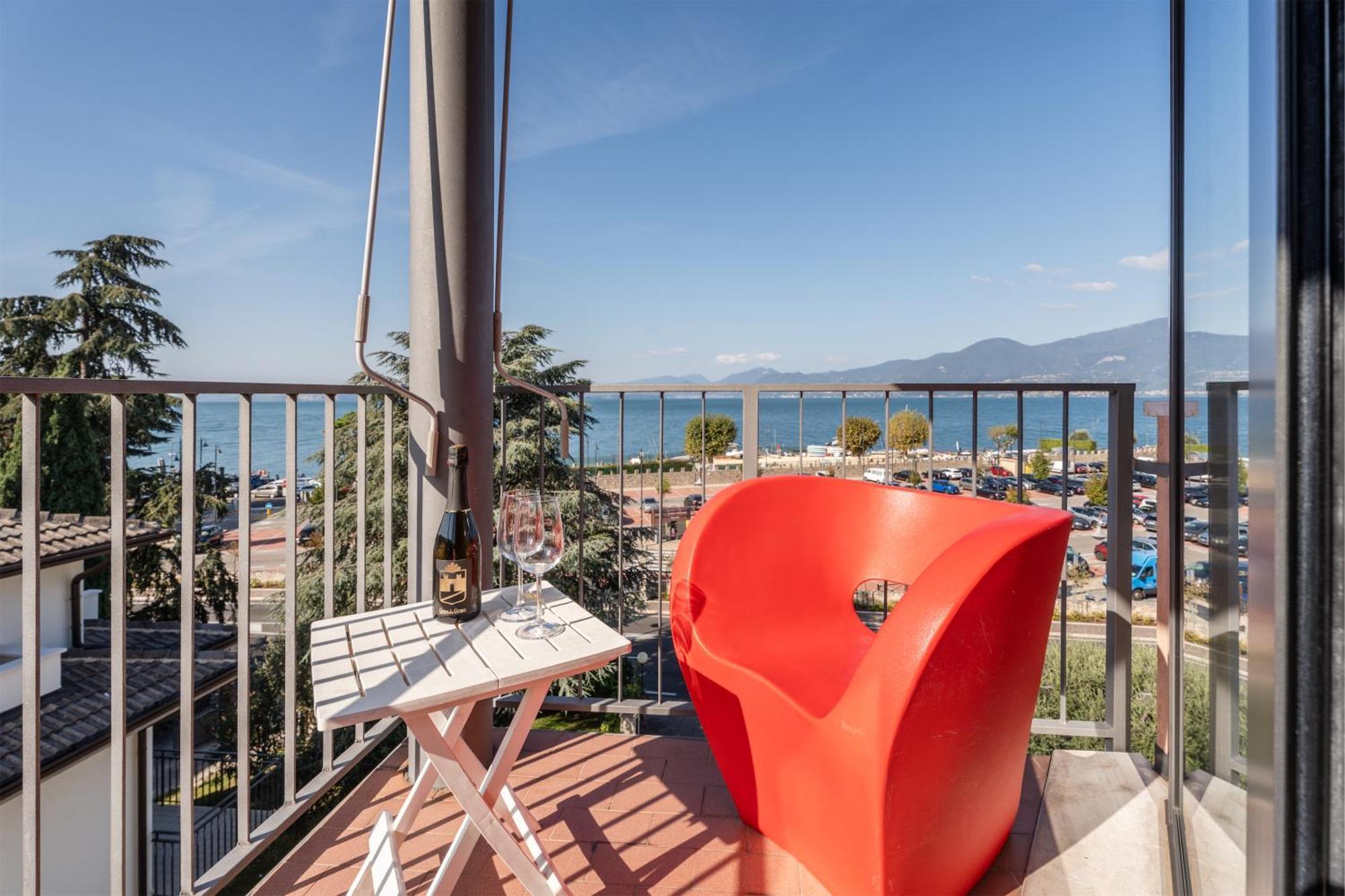 Hotel Al Castello Torri Del Benaco Extérieur photo