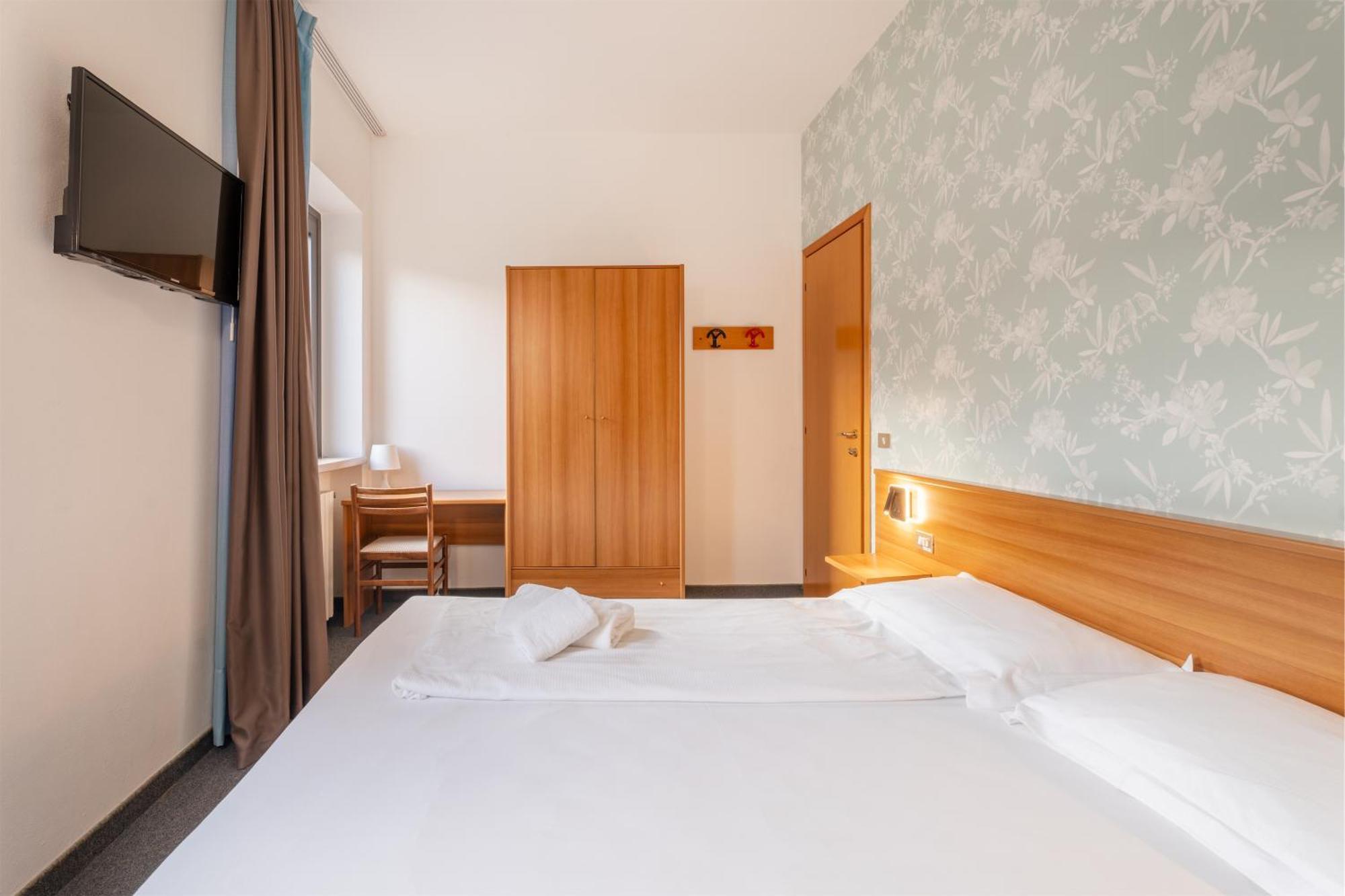 Hotel Al Castello Torri Del Benaco Extérieur photo