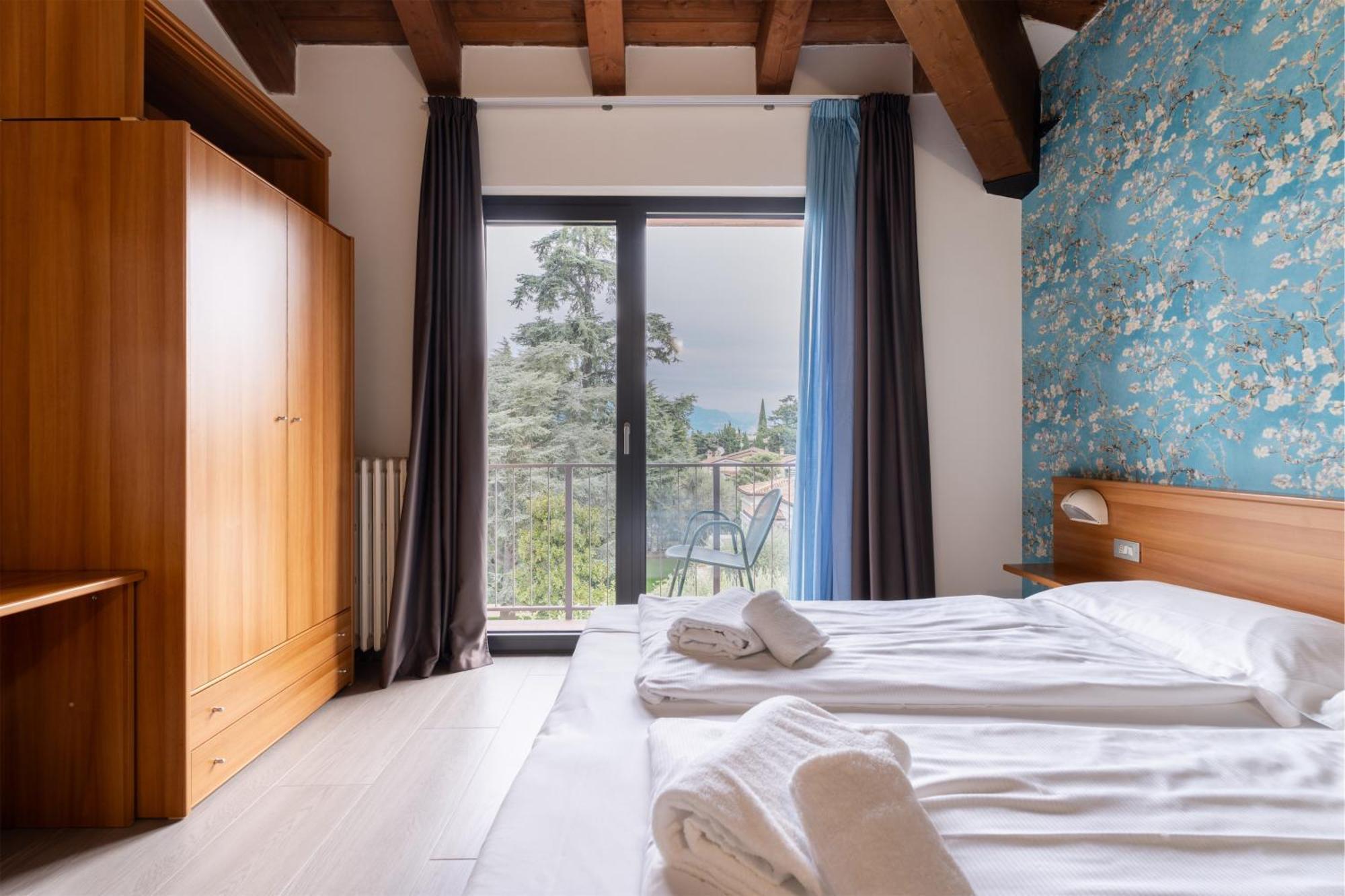 Hotel Al Castello Torri Del Benaco Extérieur photo
